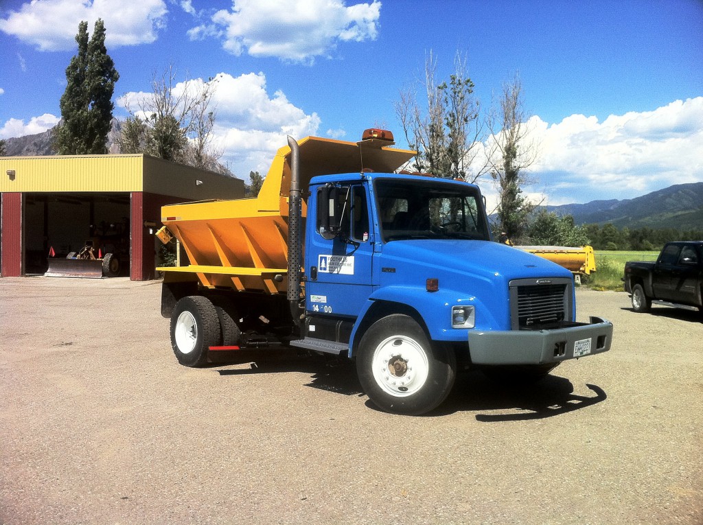 Sanding and Snow Plowing Services Foothills Silvaculture Inc.